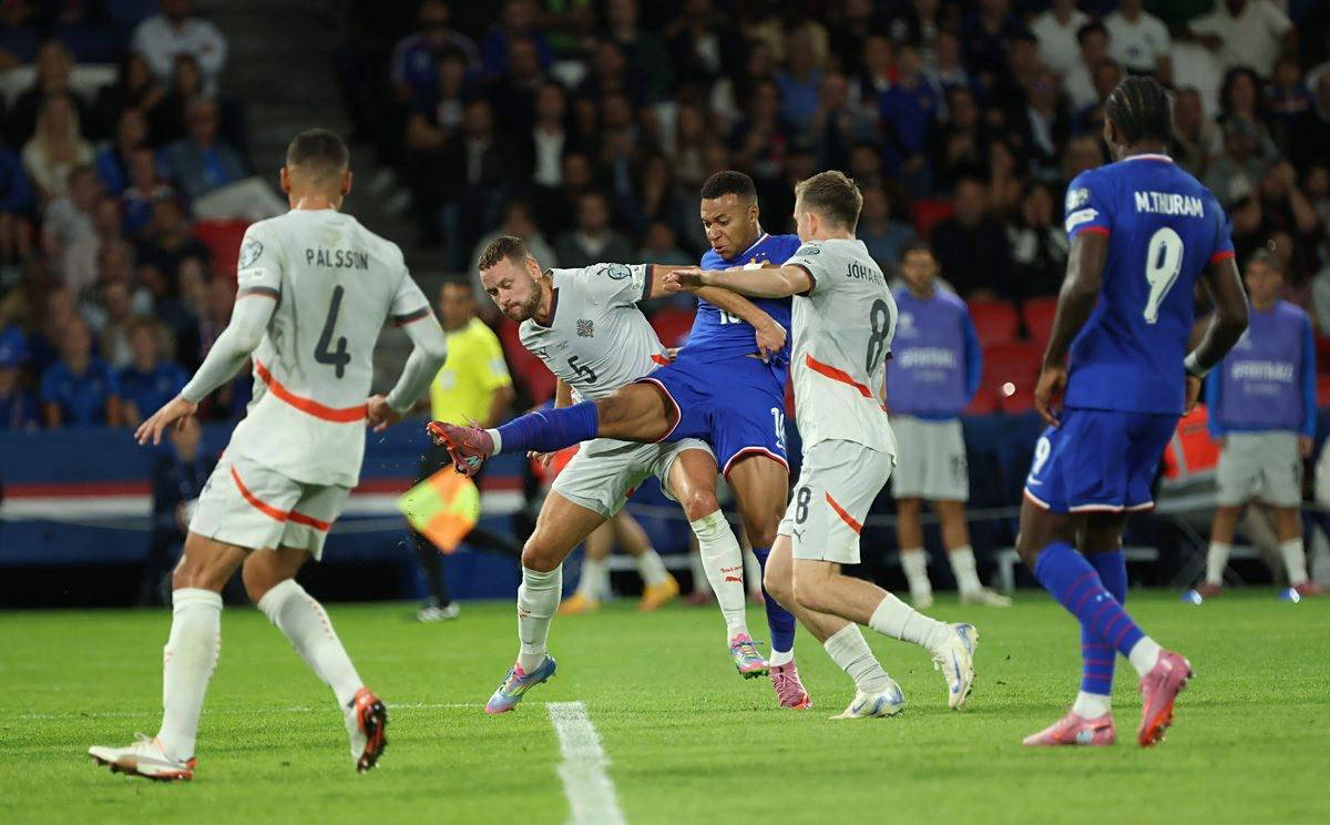 克里斯·保罗：坦然面对人生转折 ，珍惜与家人相伴时光