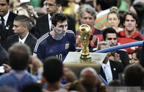 东体：邵佳一执教国足意愿强烈，“土洋结合”模式被业内看好