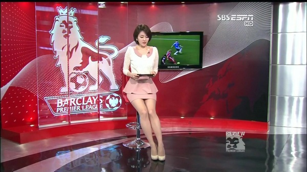 足球国足门将扑出关键点球，助球队惊险取胜