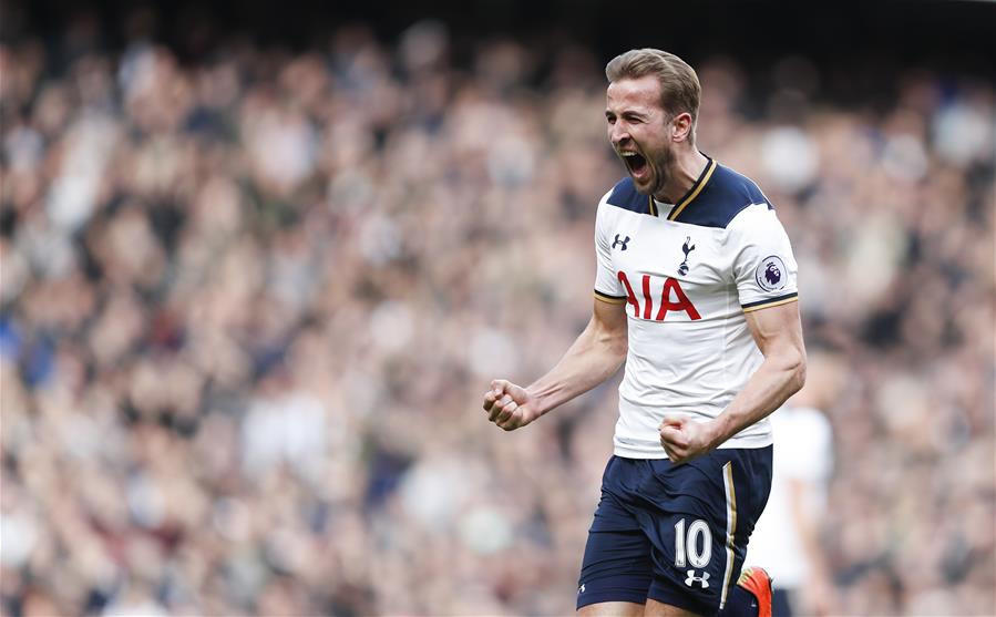 陷入窘境！曾凡博赛后独自离场，一分钟没上被裁也要跟队回美国