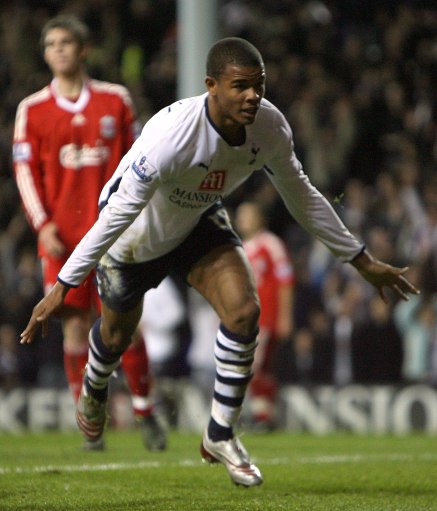 德天空：桑德兰、狼队有意瑞尔森；该球员一直想去英超踢球