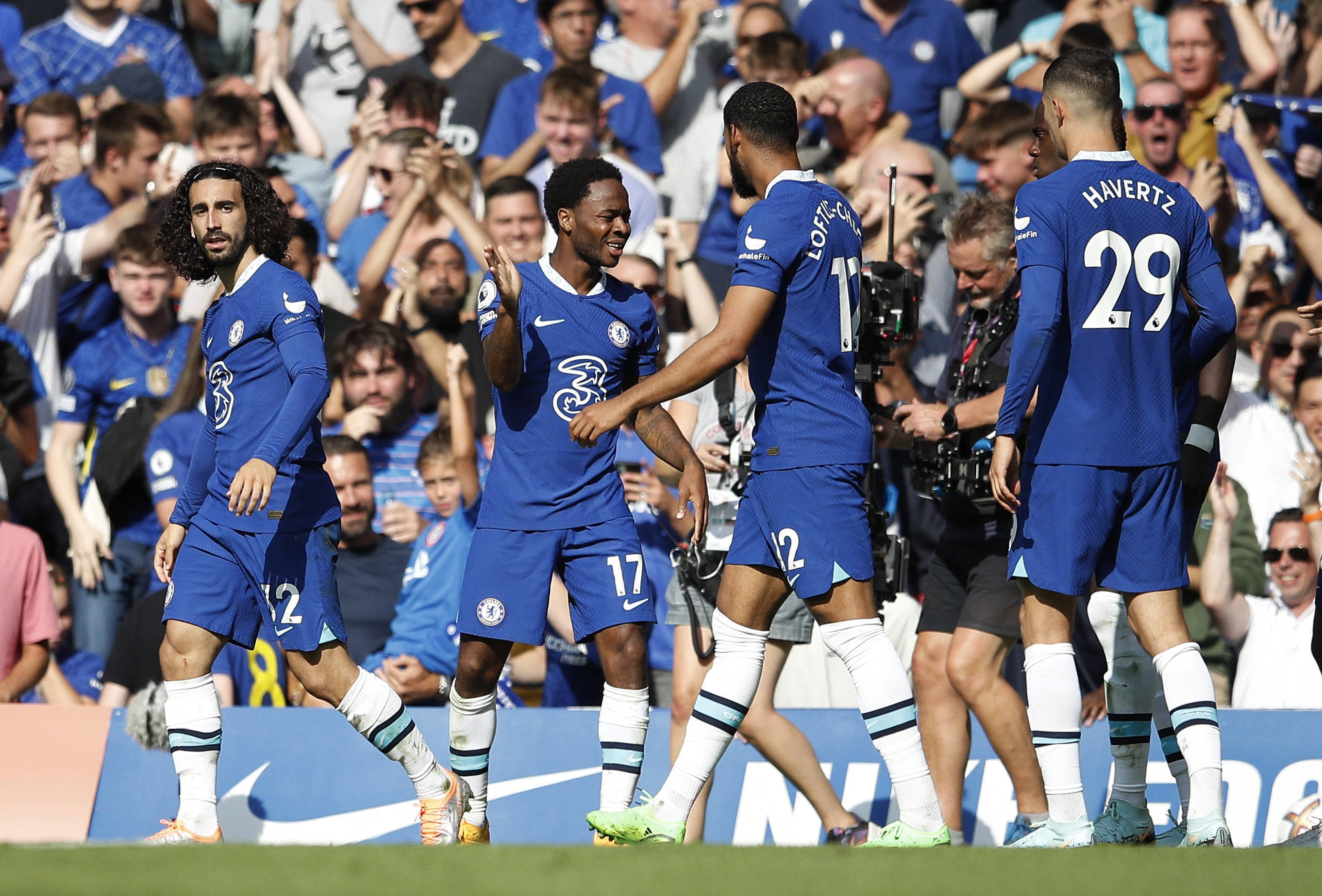 菲律宾队狂热主场氛围点燃赛场